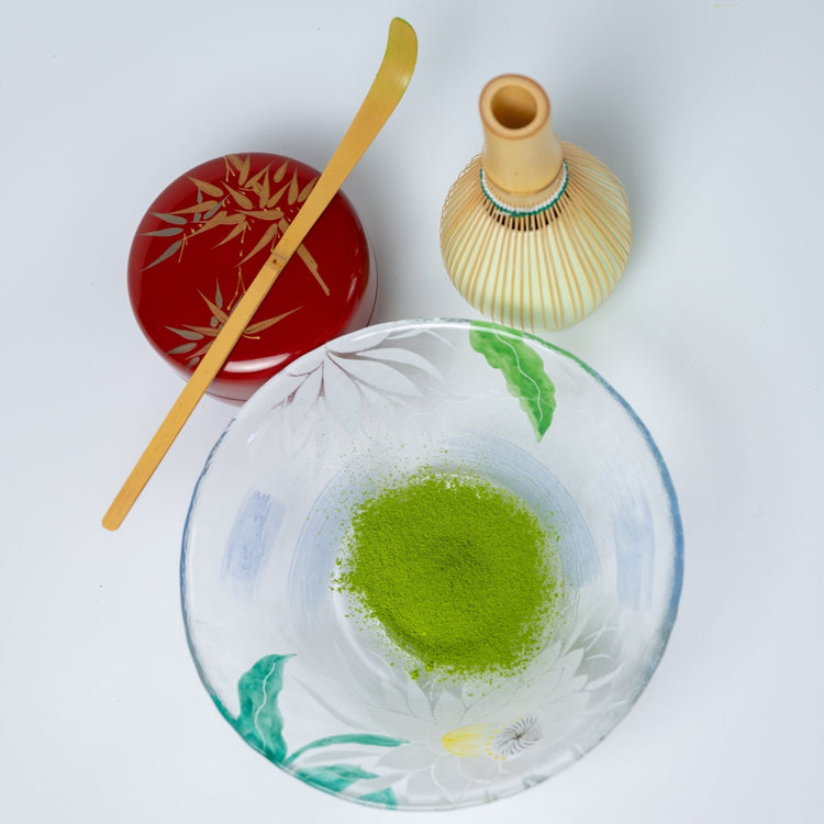 手描きの夏用ガラス茶碗