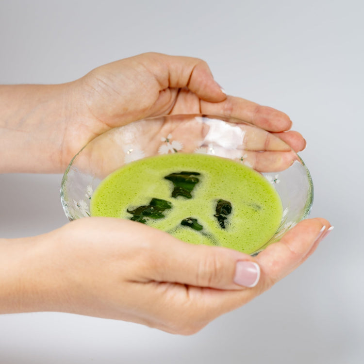 Glass Matcha Bowl – Sagiso Flower Edition